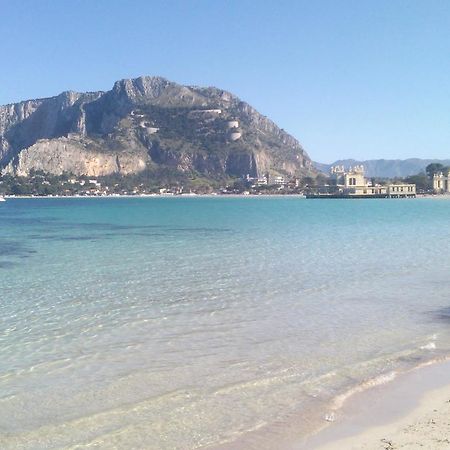 Holiday & House - Imparato Vacanze Prestige Mondello Apartment Luaran gambar