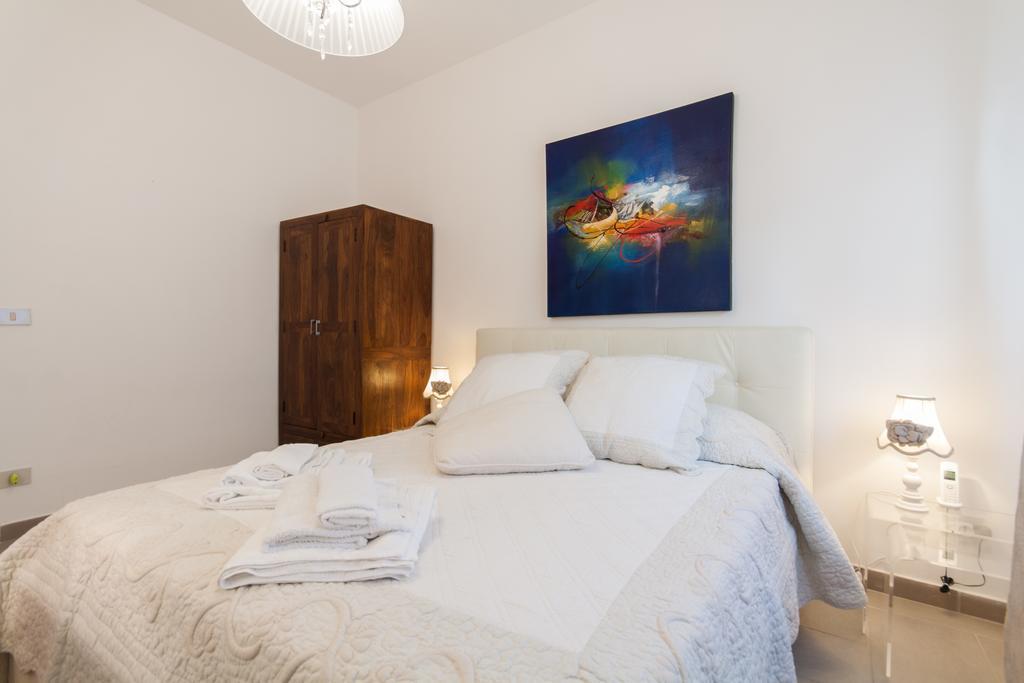 Holiday & House - Imparato Vacanze Prestige Mondello Luaran gambar