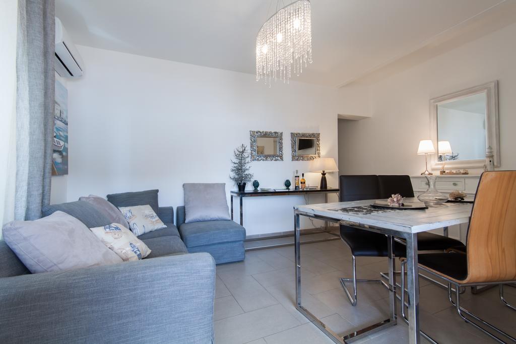 Holiday & House - Imparato Vacanze Prestige Mondello Luaran gambar